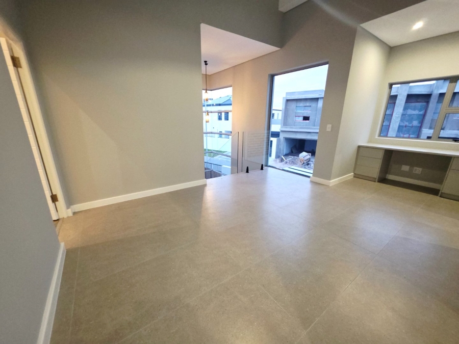 4 Bedroom Property for Sale in Sandown Western Cape